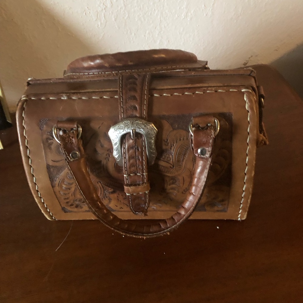 Vintage Force Ten Tooled Leather Purse- 741 $45 or $40 w/offer